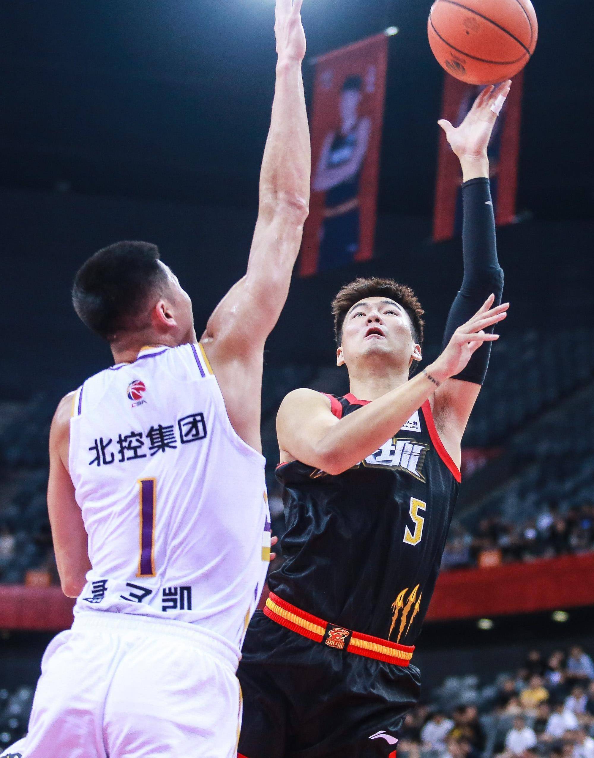 新奥尔良鹈鹕vs洛杉矶湖人 新奥尔良鹈鹕vs洛杉矶湖人